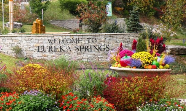 Eureka Springs celebrates Arkansas marriage equality with a wedding reception