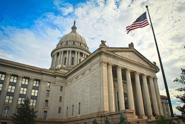 Oklahoma Capitol pages warned of cross-dressers in the building