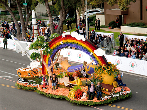 Gay couple to marry on Rose Bowl float