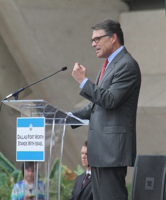 Perry speaks at pro-Israel rally at Dallas City Hall