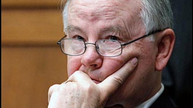 Joe Barton apologizes for nude photos of him posted online