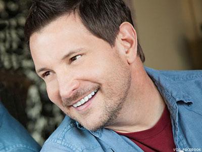 Country singer Ty Herndon comes out as gay