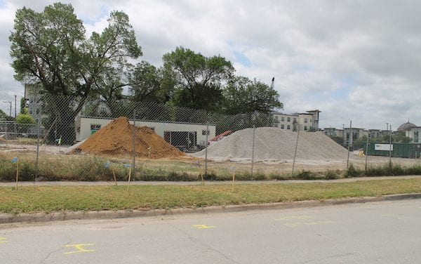 Another Oak Lawn block demolished