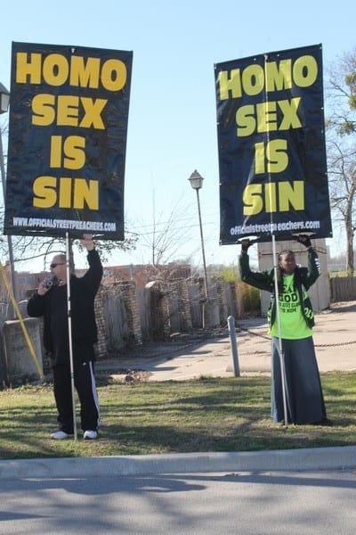 Protesters welcome Cathedral of Hope Sunday worshipers
