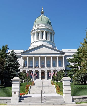 Marriages in Maine to begin at midnight