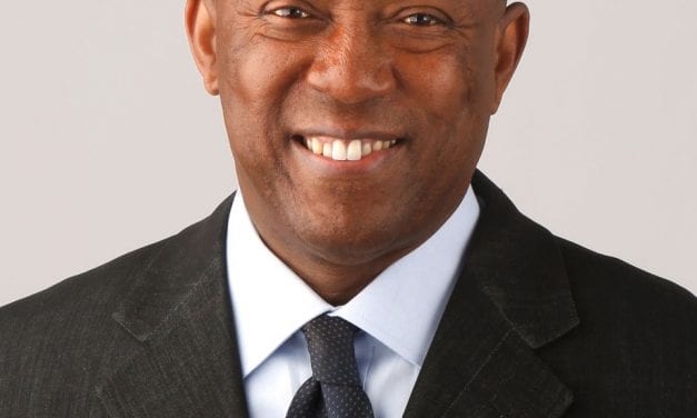 Rep. Sylvester Turner wins Houston mayoral run-off in nail-biter