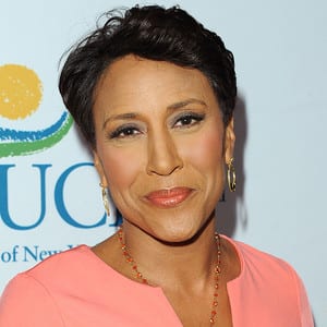Robin Roberts comes out, thanks ‘long time girlfriend’