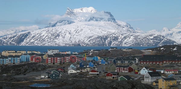 Greenland parliament votes unanimously for marriage equality