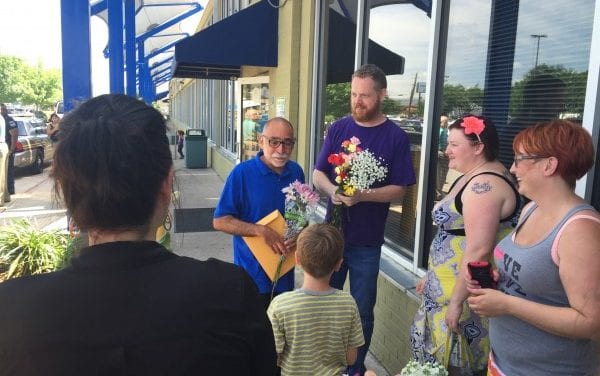 LIVE UPDATES: Harris County to issue marriage licenses at 3 p.m., scenes from Travis County