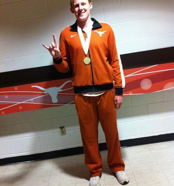 Texas Longhorns swimmer comes out to teammates in email