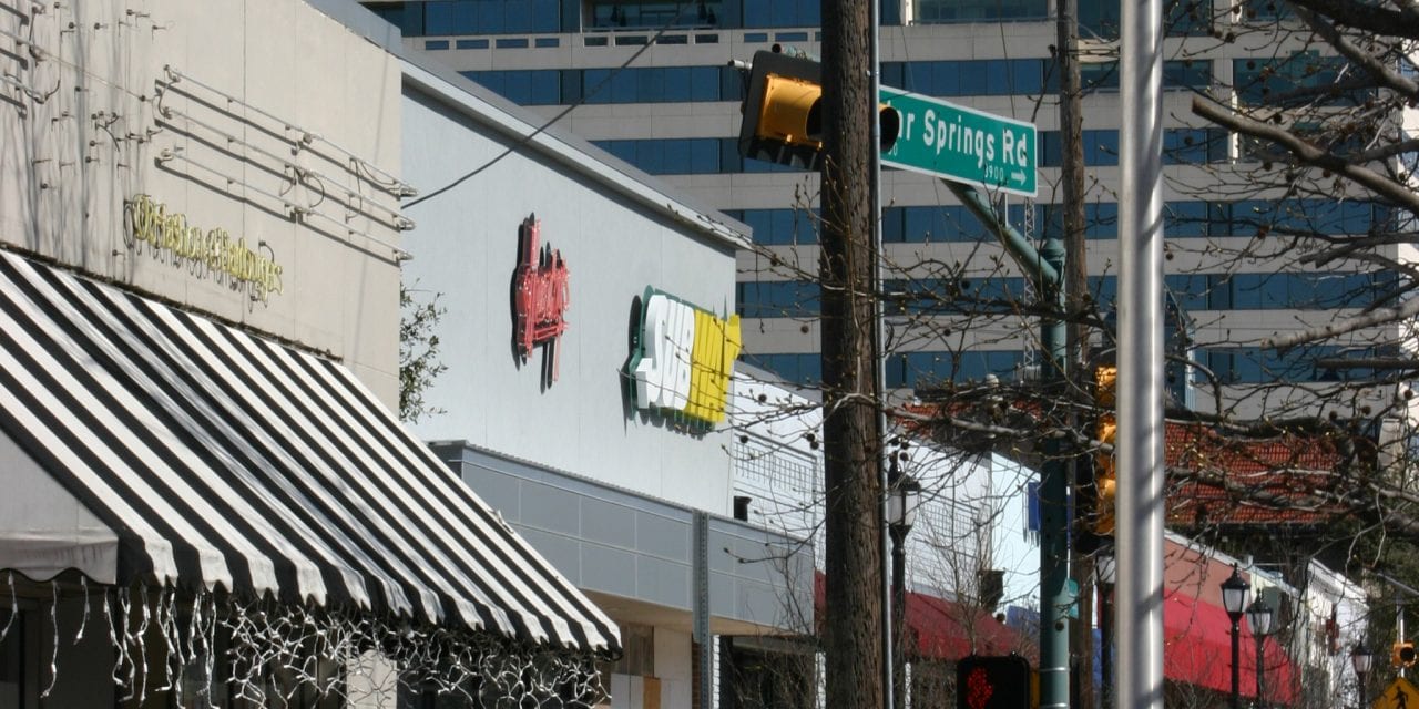 Proposal to limit bar hours along Lower Greenville could also affect Oak Lawn