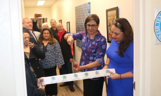 Rep. Gonzalez cuts ribbon on local office