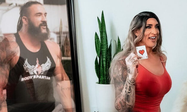 Former WWE wrestler comes out as a trans woman