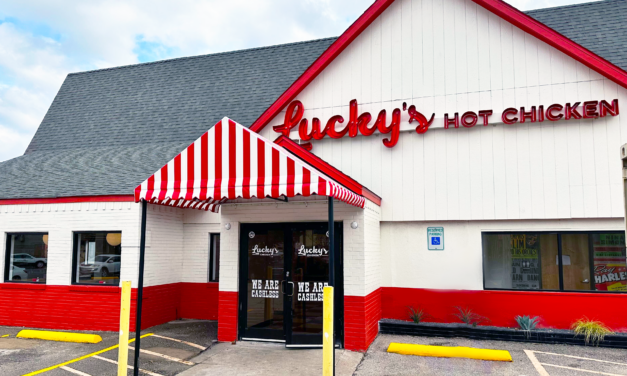 Lucky’s Chicken to open Tuesday in Oak Lawn