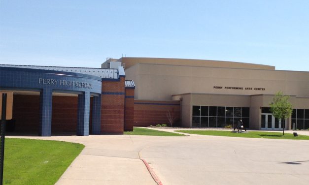Perry, Iowa school shooter kills 1, injures 5; may have been LGBTQ