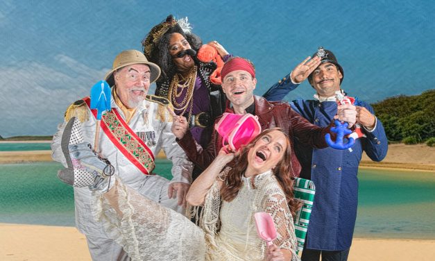 Review: T3 pirate-boots the house down with ‘Pirates of Penzance’